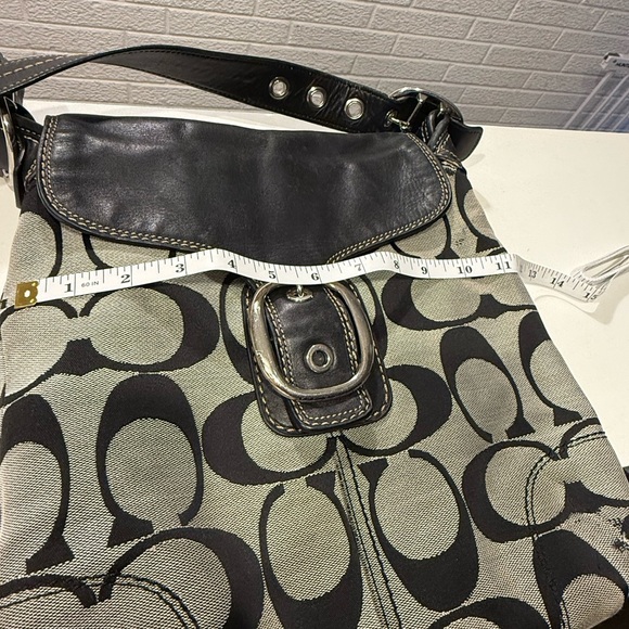 Coach Black and Gray Signature Shoulder Bag - Picture 3 of 5
